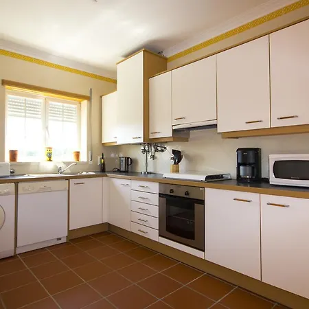 Silver Coast Holidays Апартаменты *