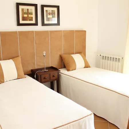 Апартаменты Silver Coast Holidays